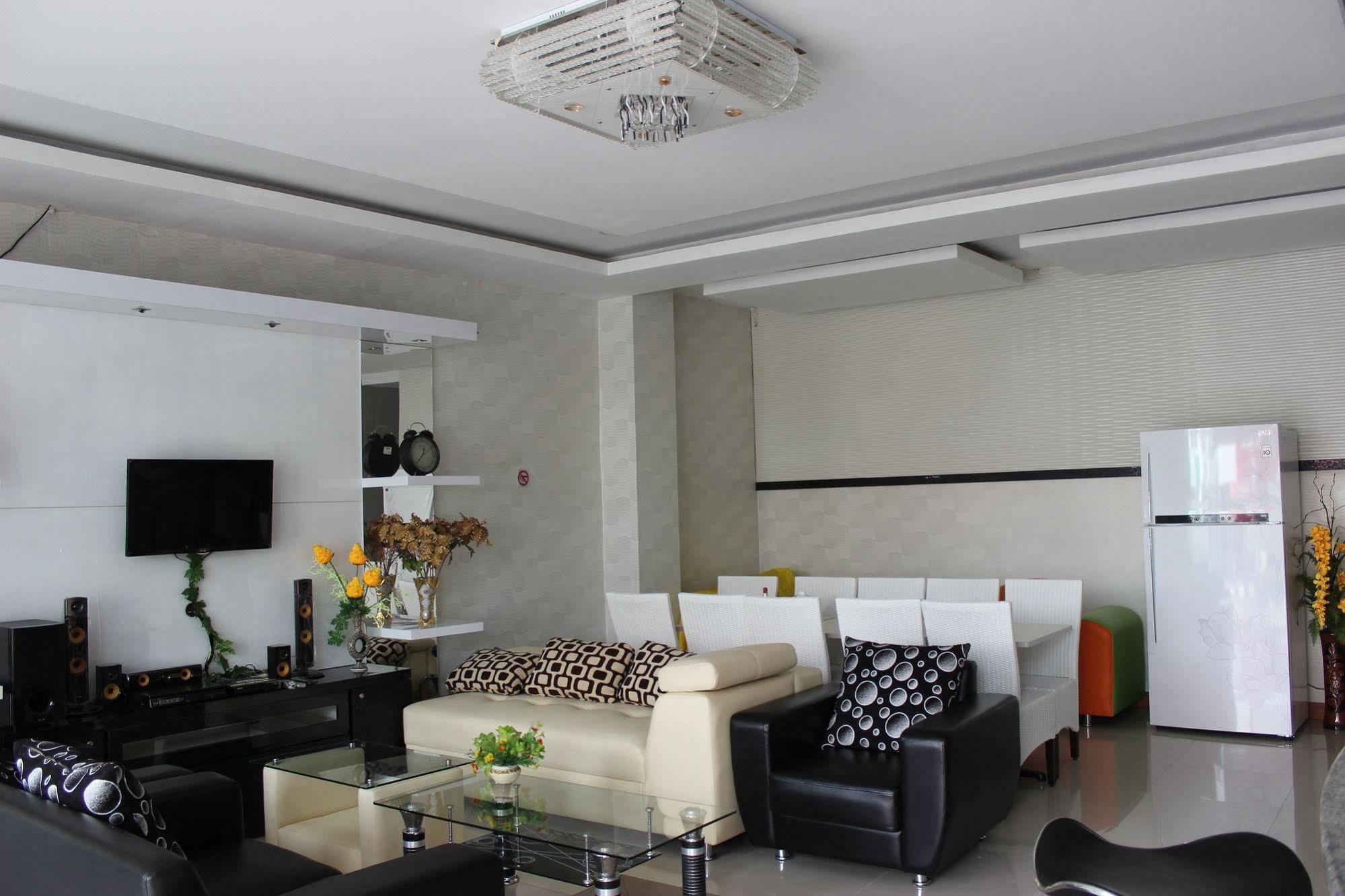 Rene Hotel 2*
